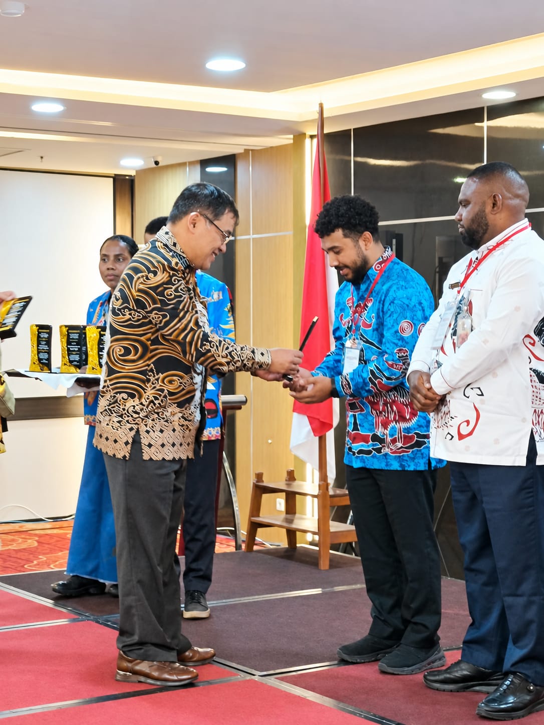 Pemerintah Kabupaten Lanny Jaya Raih Penghargaan Nilai Capaian PDN dan UMK Terbaik Semester I 2026
